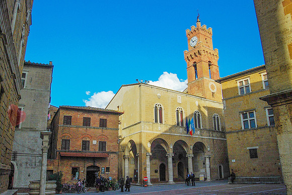 Piazza Pio II