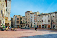 Piazza Cisterna