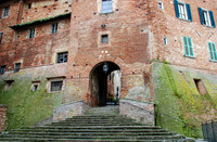 1480 Tuscan Wall