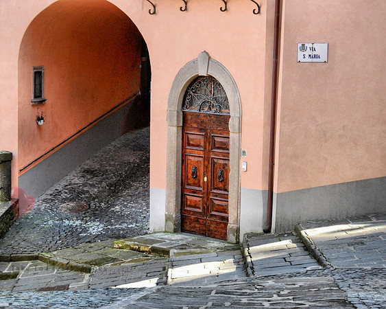 Via S. Maria