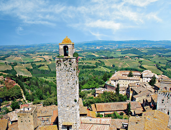 A Sunny Day in Tuscany
