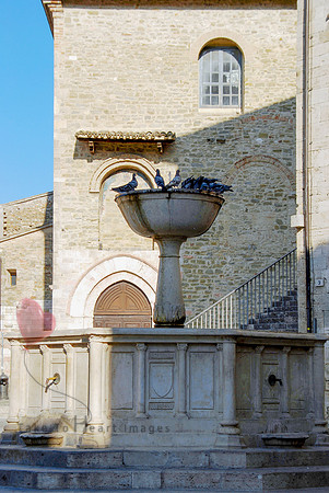 Fontana di Piazza Silvestri