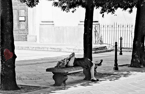 A Relaxing Phone Call BW